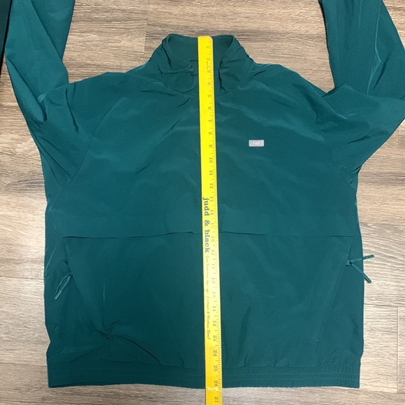 Figs jacket - Picture 7 of 9